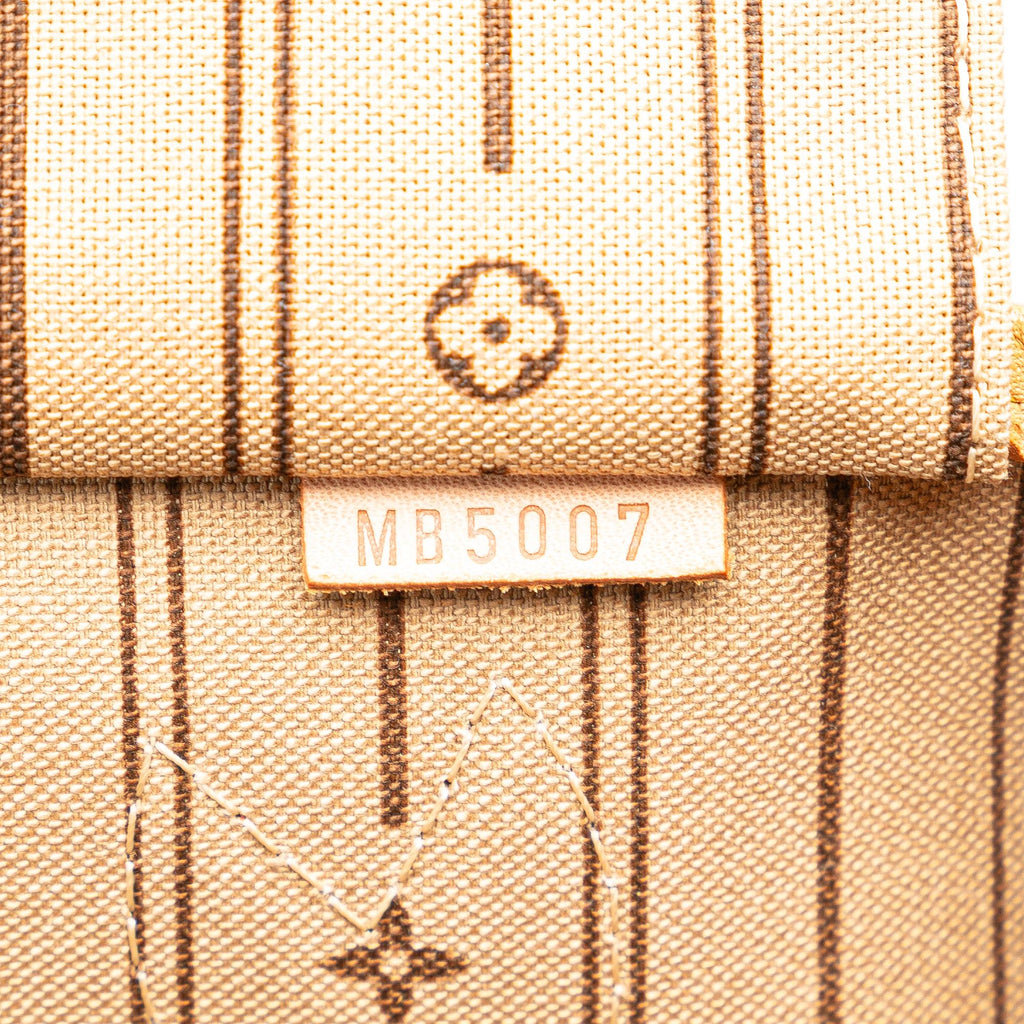 Louis Vuitton Monogram Neverfull PM (SHG-QeGc39)
