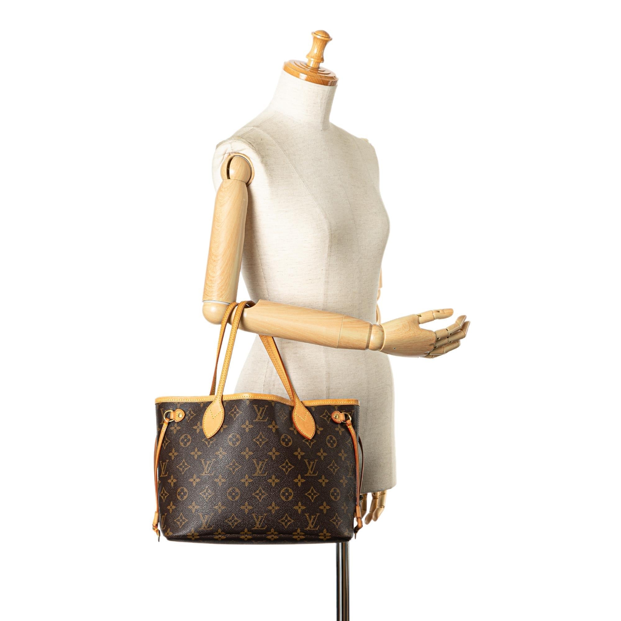 Louis Vuitton Monogram Neverfull PM (SHG-QeGc39)