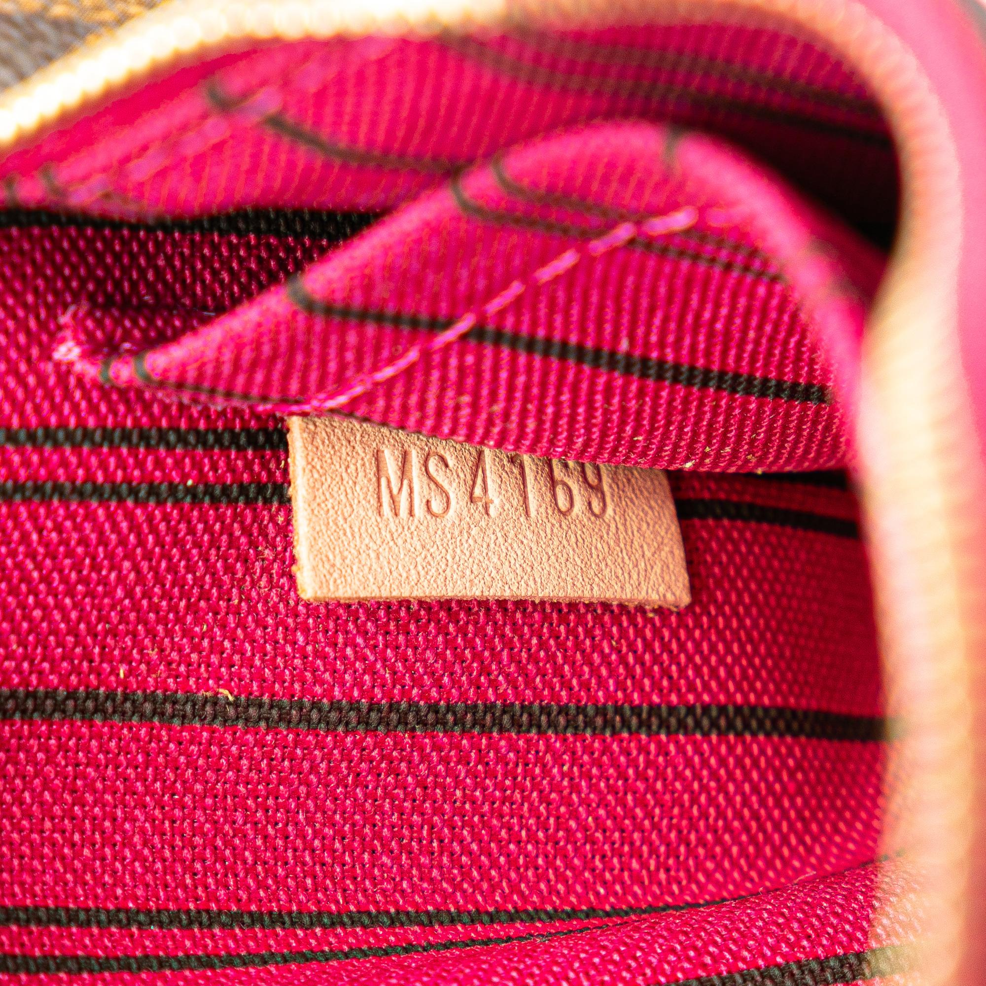 Louis Vuitton Monogram Neverfull Pouch (SHG-YakINn)