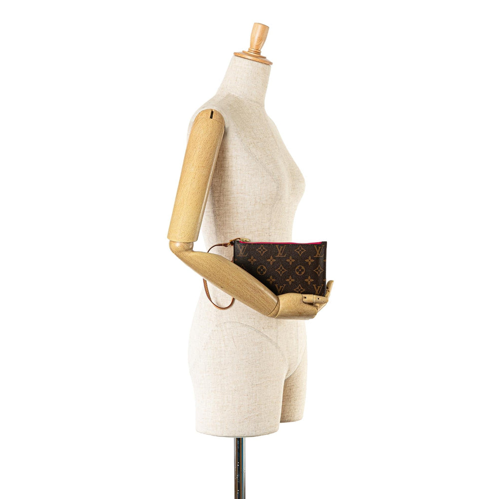 Louis Vuitton Monogram Neverfull Pouch (SHG-YakINn)