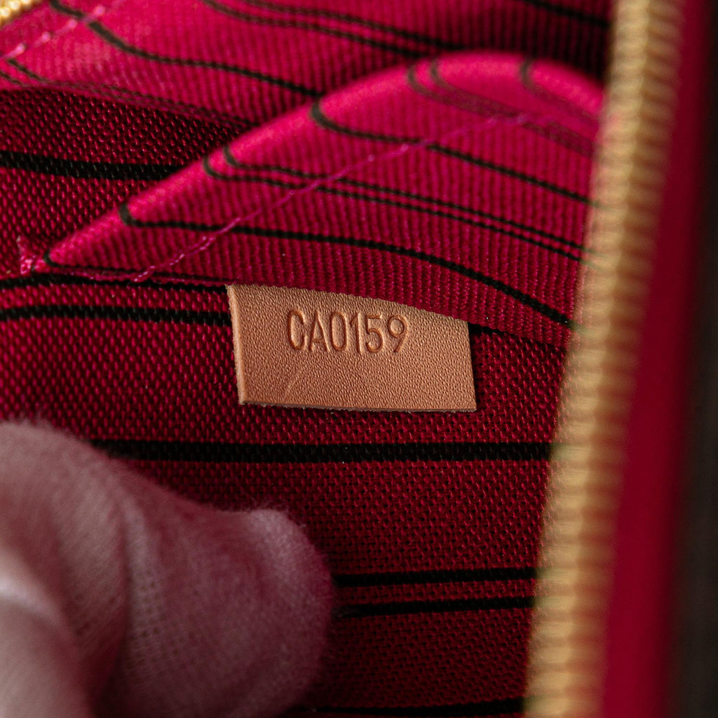 Louis Vuitton Monogram Neverfull Pouch
