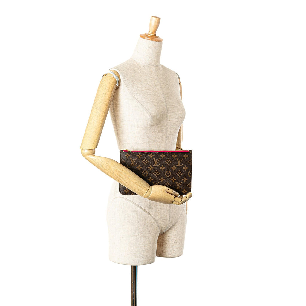 Louis Vuitton Monogram Neverfull Pouch