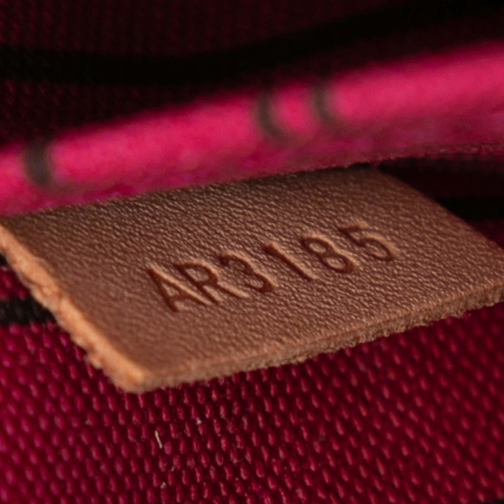 Louis Vuitton Monogram Neverfull Pouch