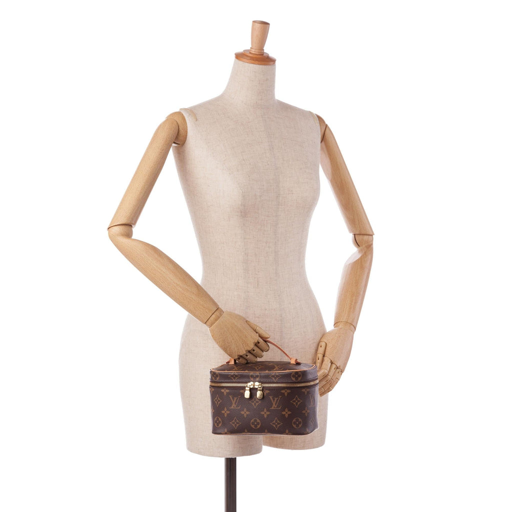 Louis Vuitton Monogram Nice Mini Toiletry Pouch (SHG-36862)