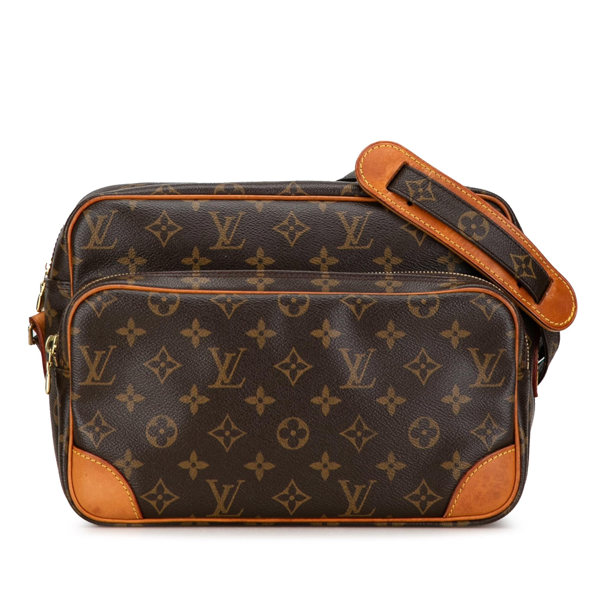 Louis Vuitton Monogram Nil Crossbody Bag (SHG-ffeWhi)