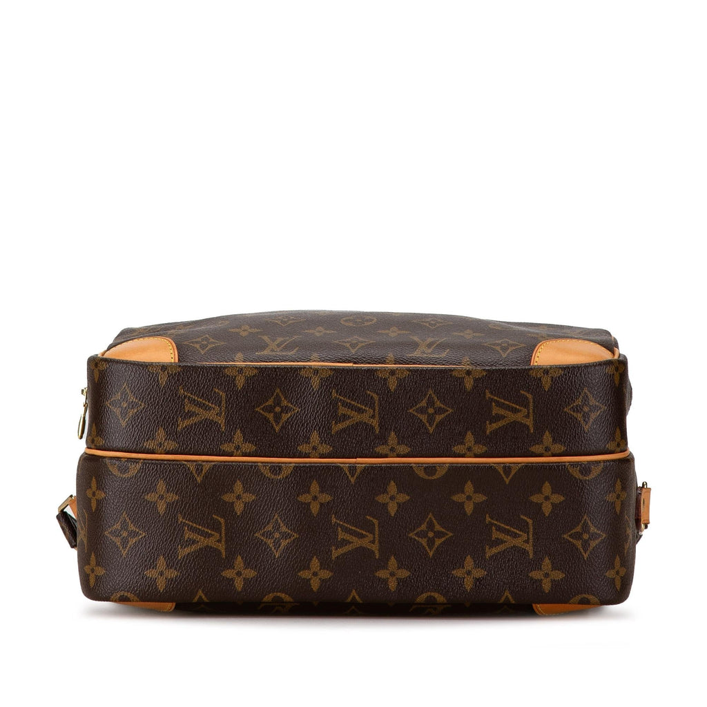 Louis Vuitton Monogram Nil Crossbody Bag (SHG-TvdPUA)