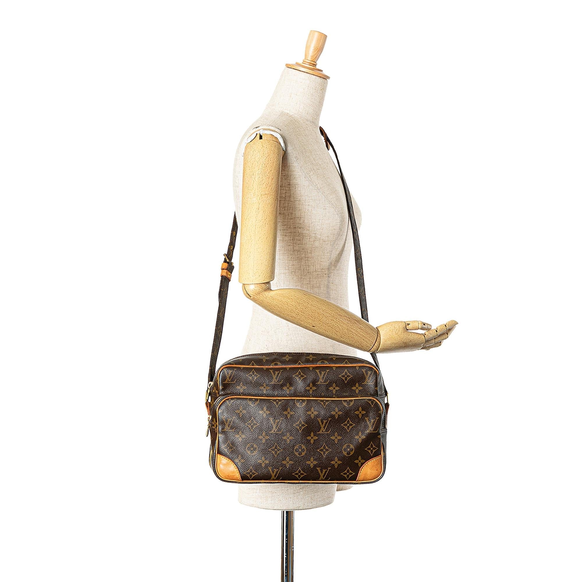 Louis Vuitton Monogram Nil Crossbody Bag (SHG-voQ7kG)