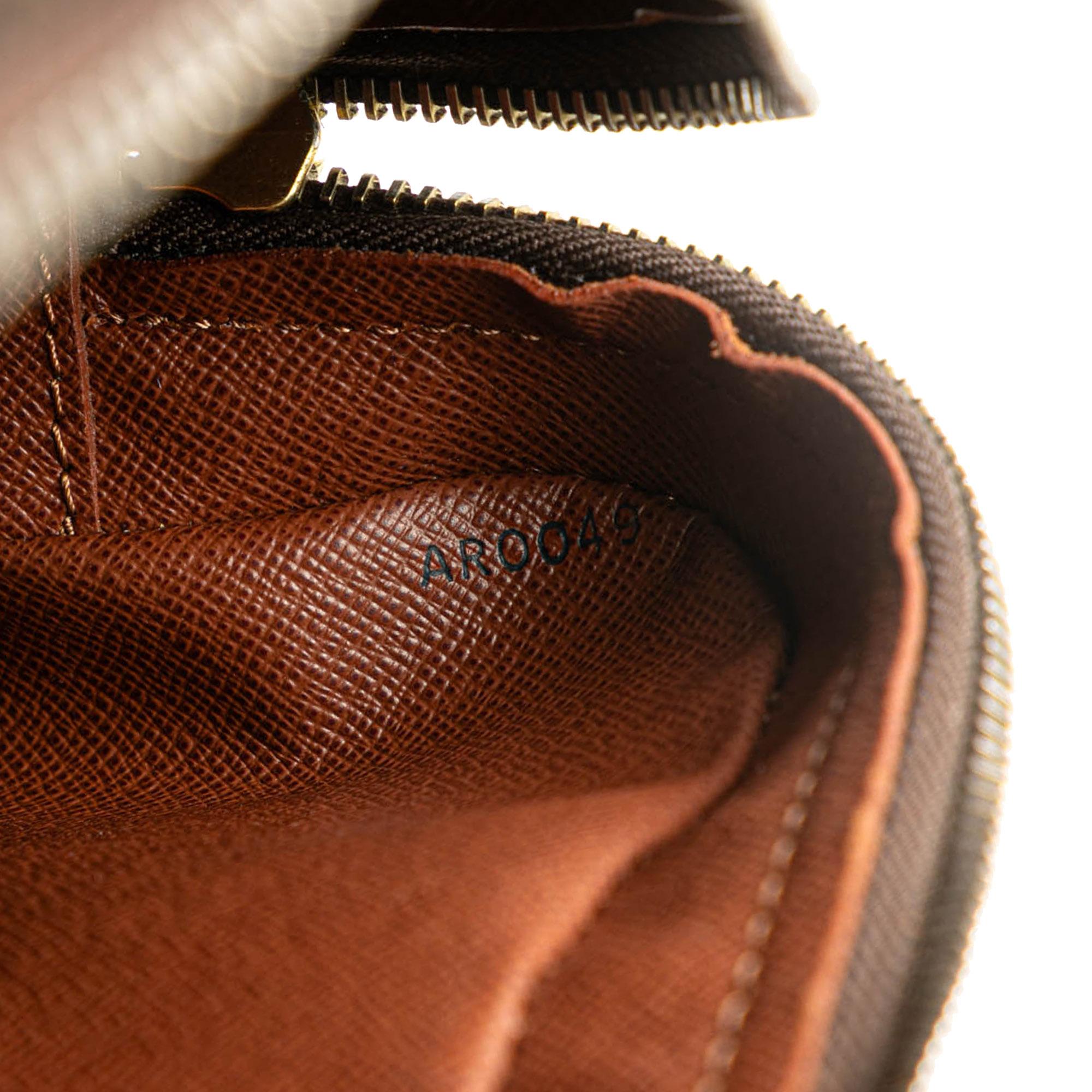 Louis Vuitton Monogram Nil Crossbody Bag
