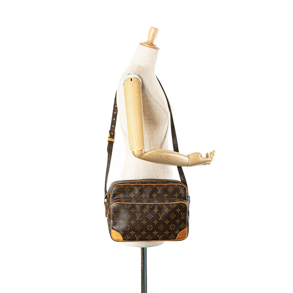 Louis Vuitton Monogram Nil Crossbody