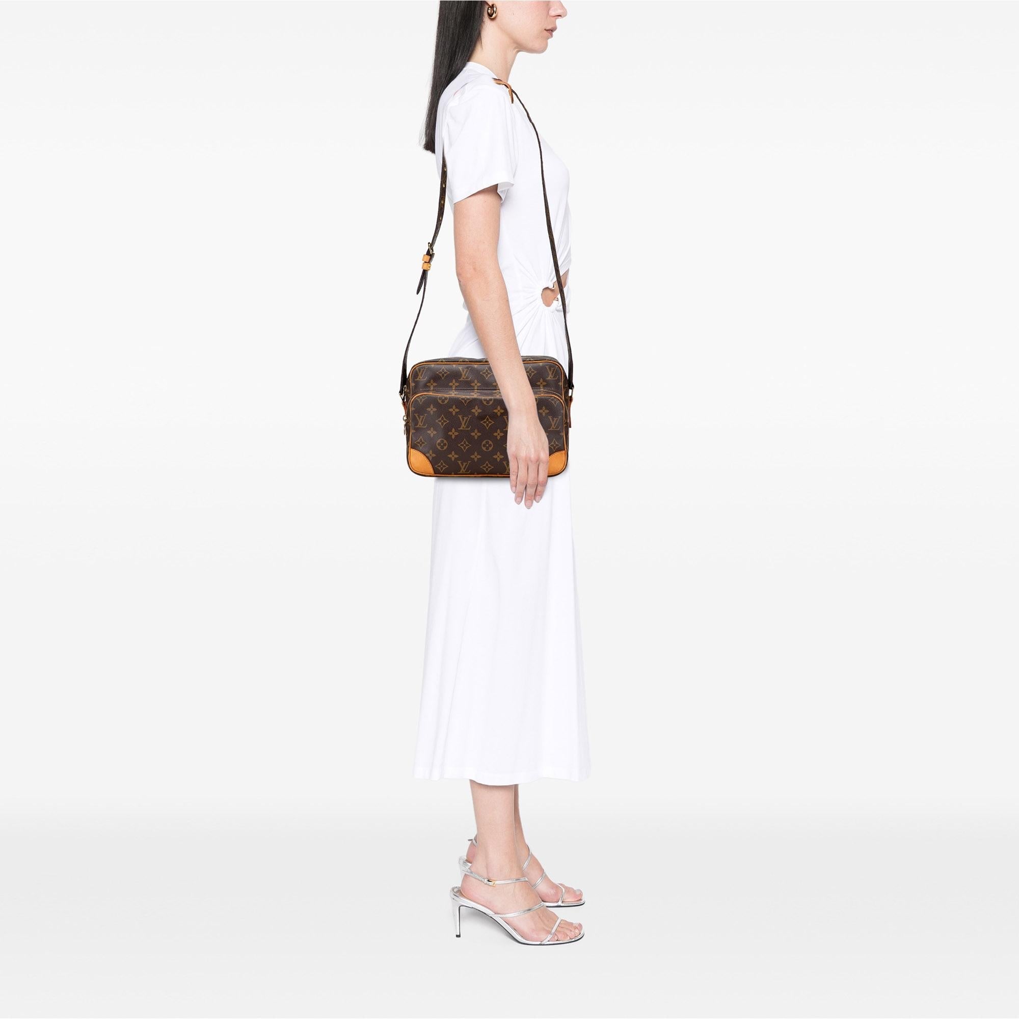 Louis Vuitton Monogram Nil Crossbody