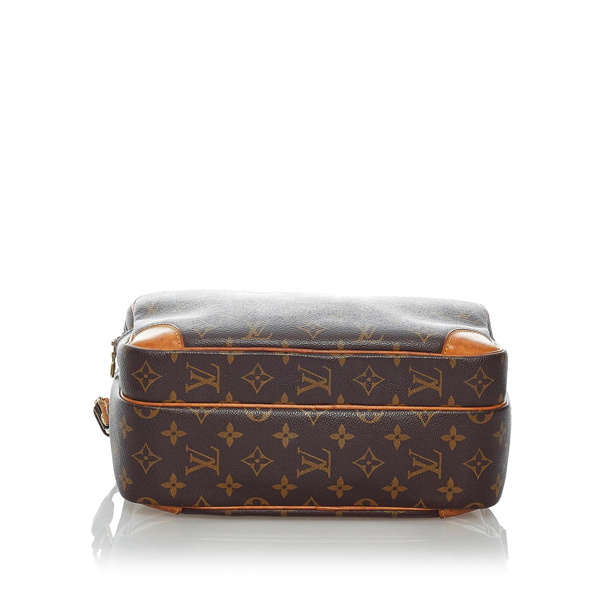 Louis Vuitton Monogram Nile (SHG-30666)