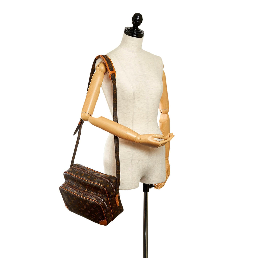Louis Vuitton Monogram Nile (SHG-30944)