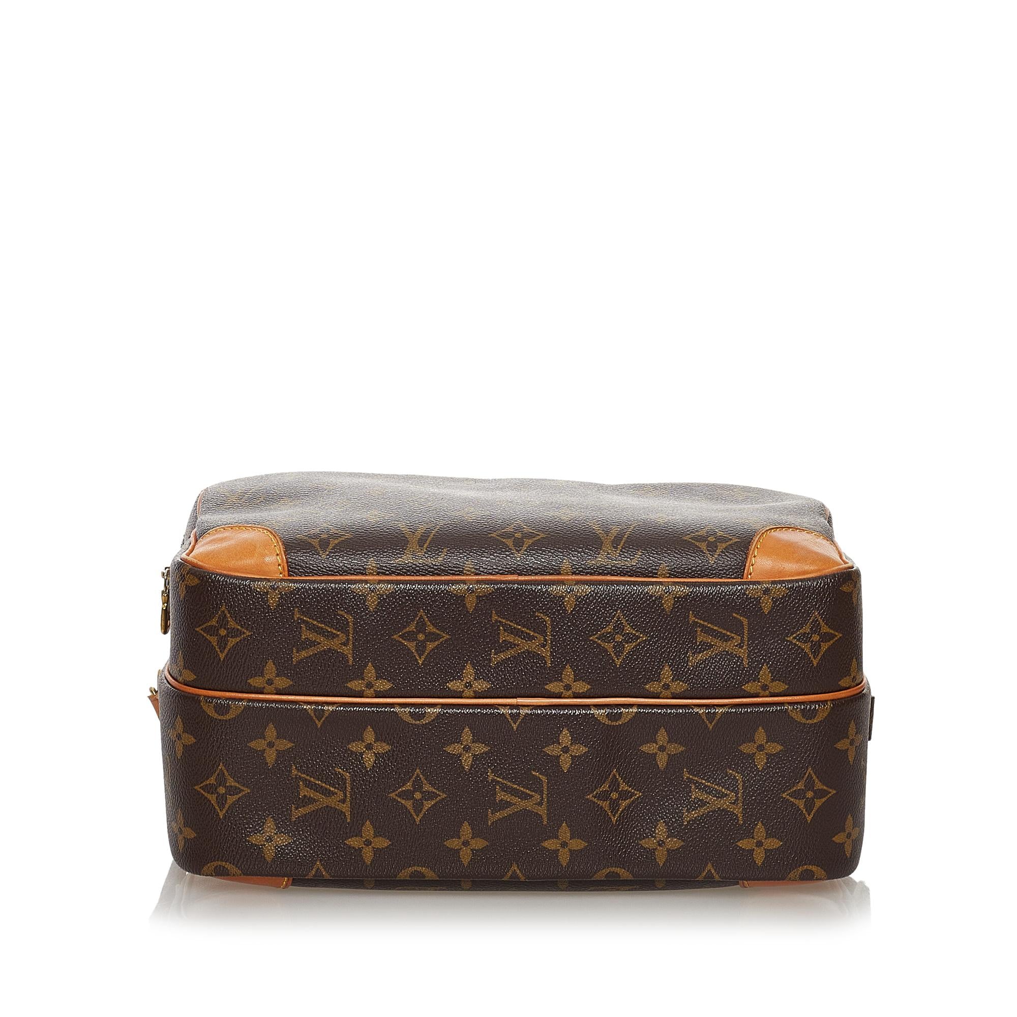 Louis Vuitton Monogram Nile (SHG-33202)