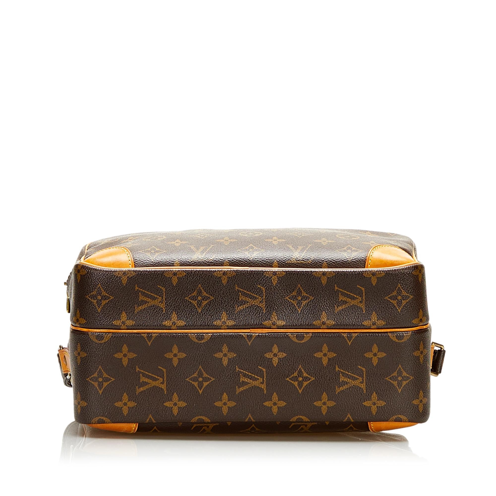 Louis Vuitton Monogram Nile (SHG-36250)