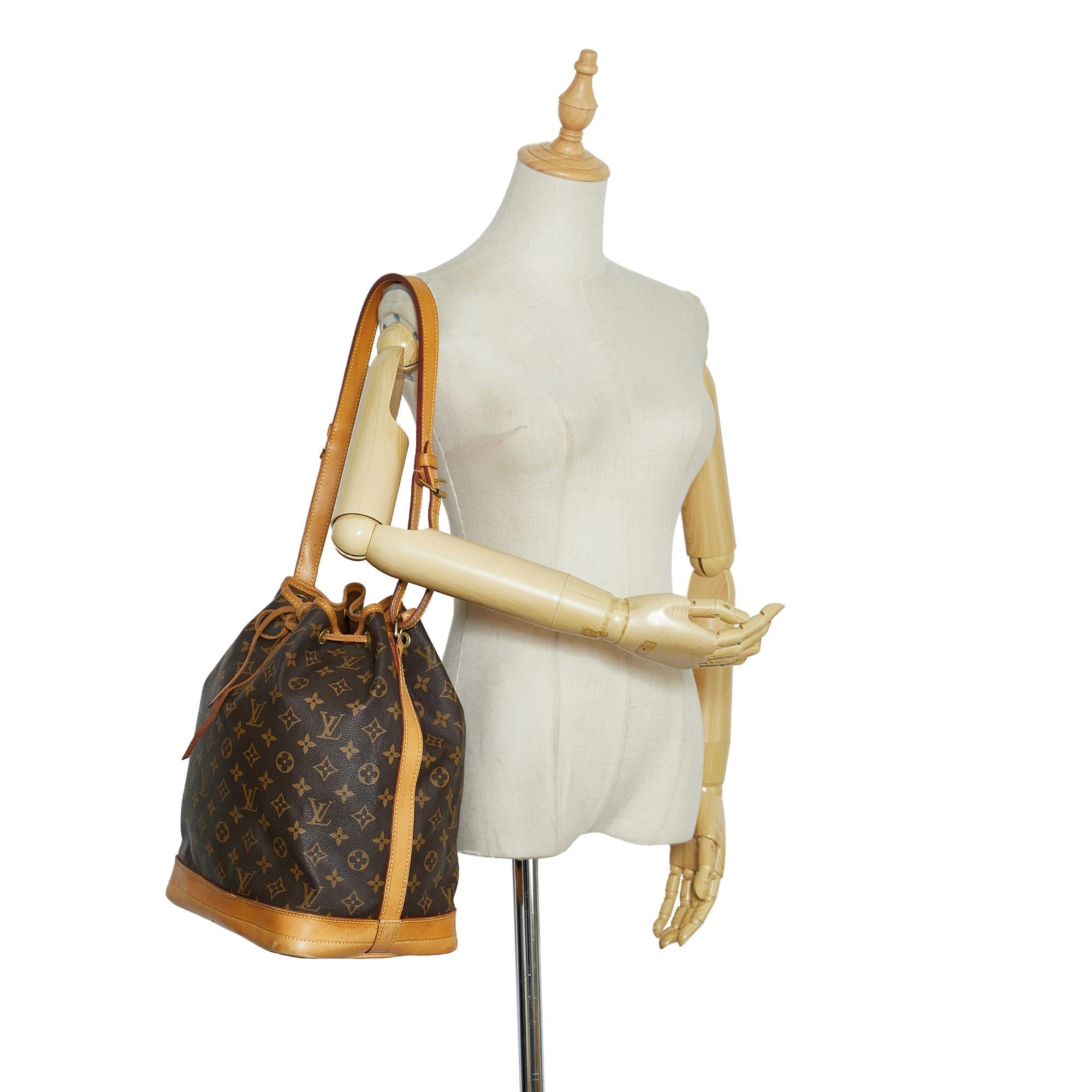 Louis Vuitton Monogram Noe GM (SHG-H6Xs4V)