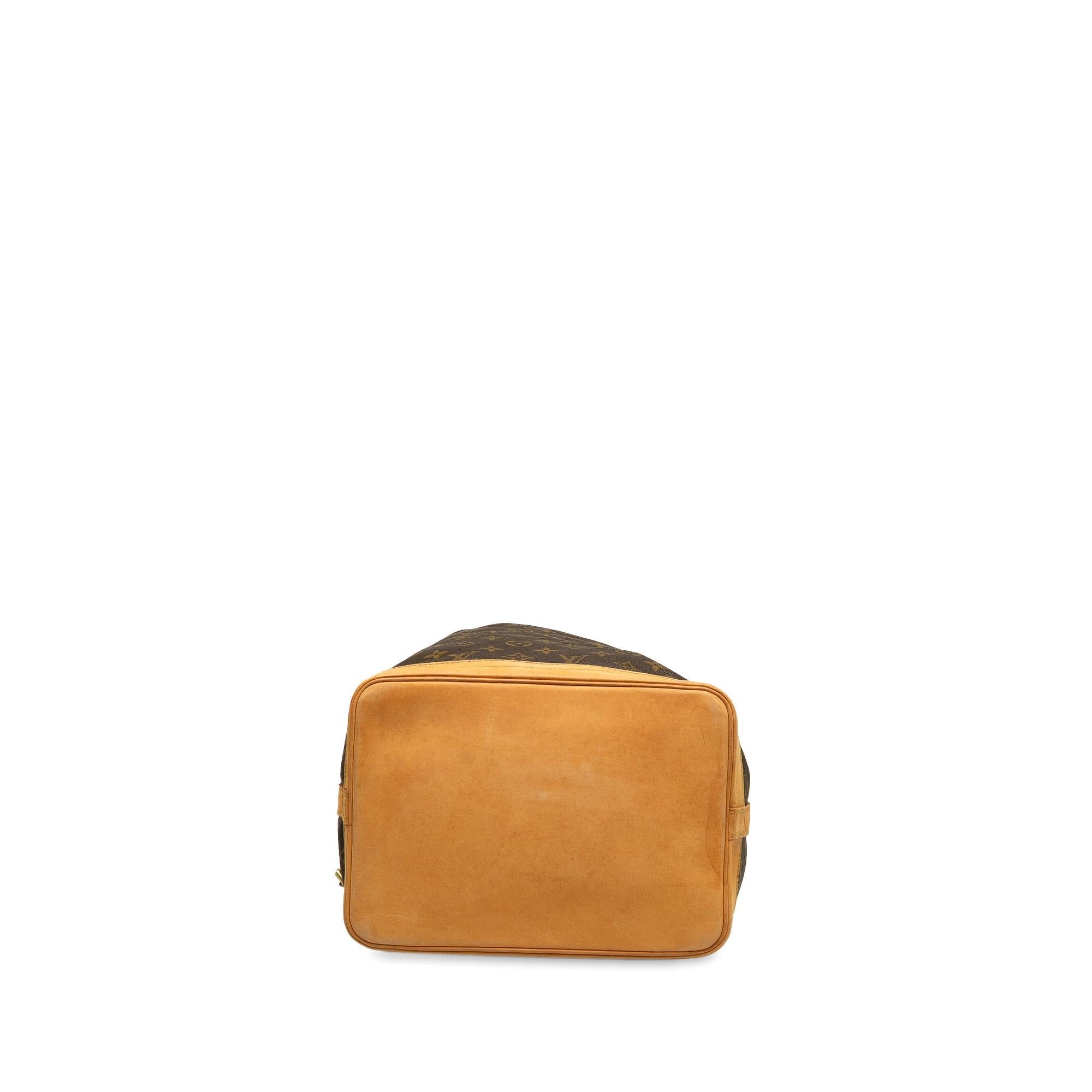 Louis Vuitton Monogram Noe GM (SHG-qxJerT)