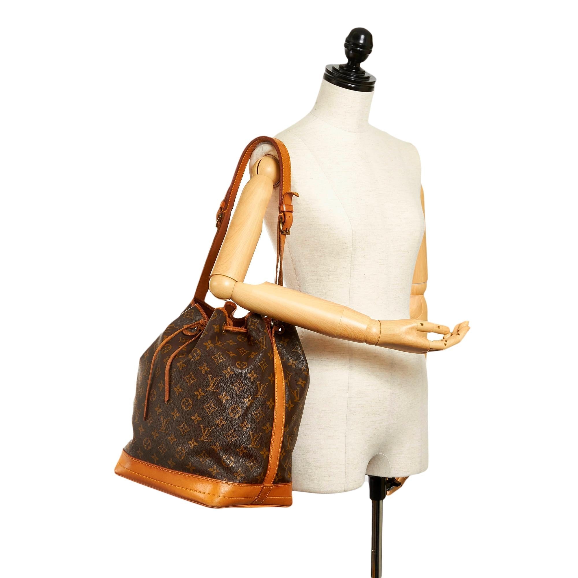 Louis Vuitton Monogram Noe (SHG-31337)