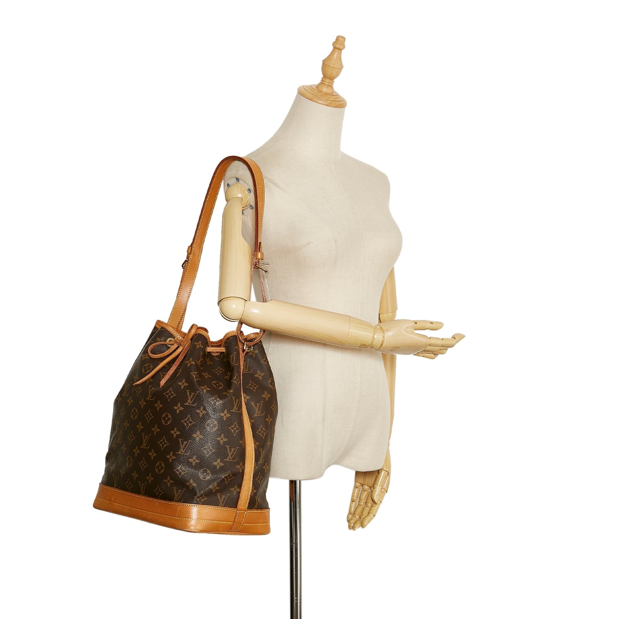 Louis Vuitton Monogram Noe (SHG-vpEWbc)