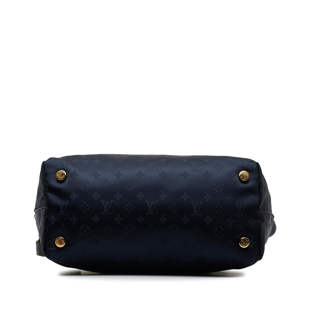 Louis Vuitton Monogram Nylon Desire Lockit Vertical MM (SHG-Yrhdgz)