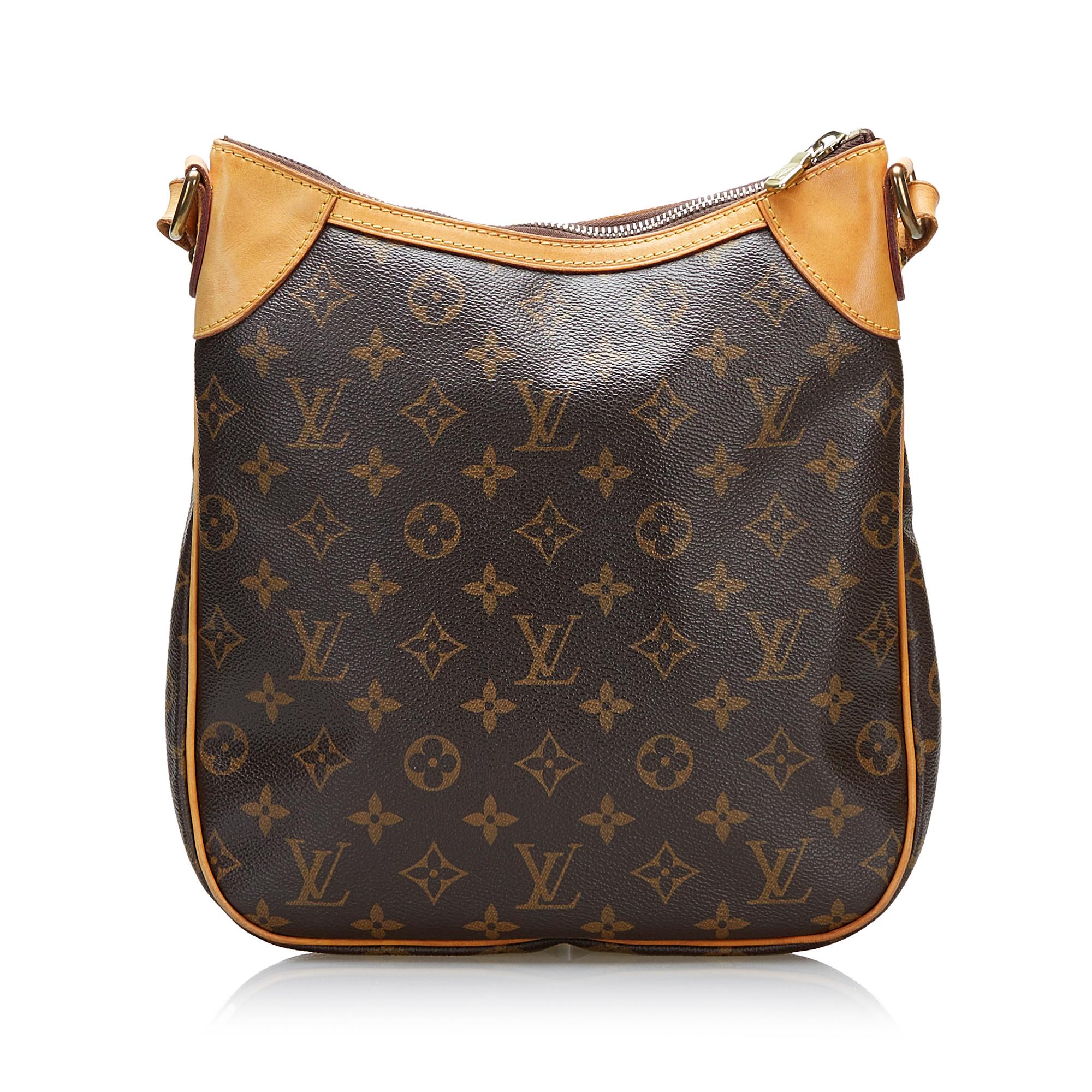 Louis Vuitton Monogram Odeon PM (SHG-QIl4Xl)