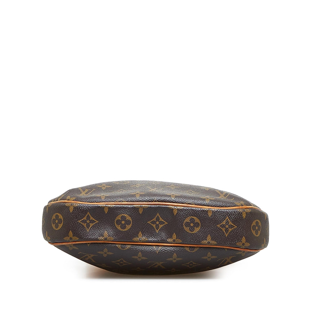 Louis Vuitton Monogram Odeon PM (SHG-EaB1sJ)