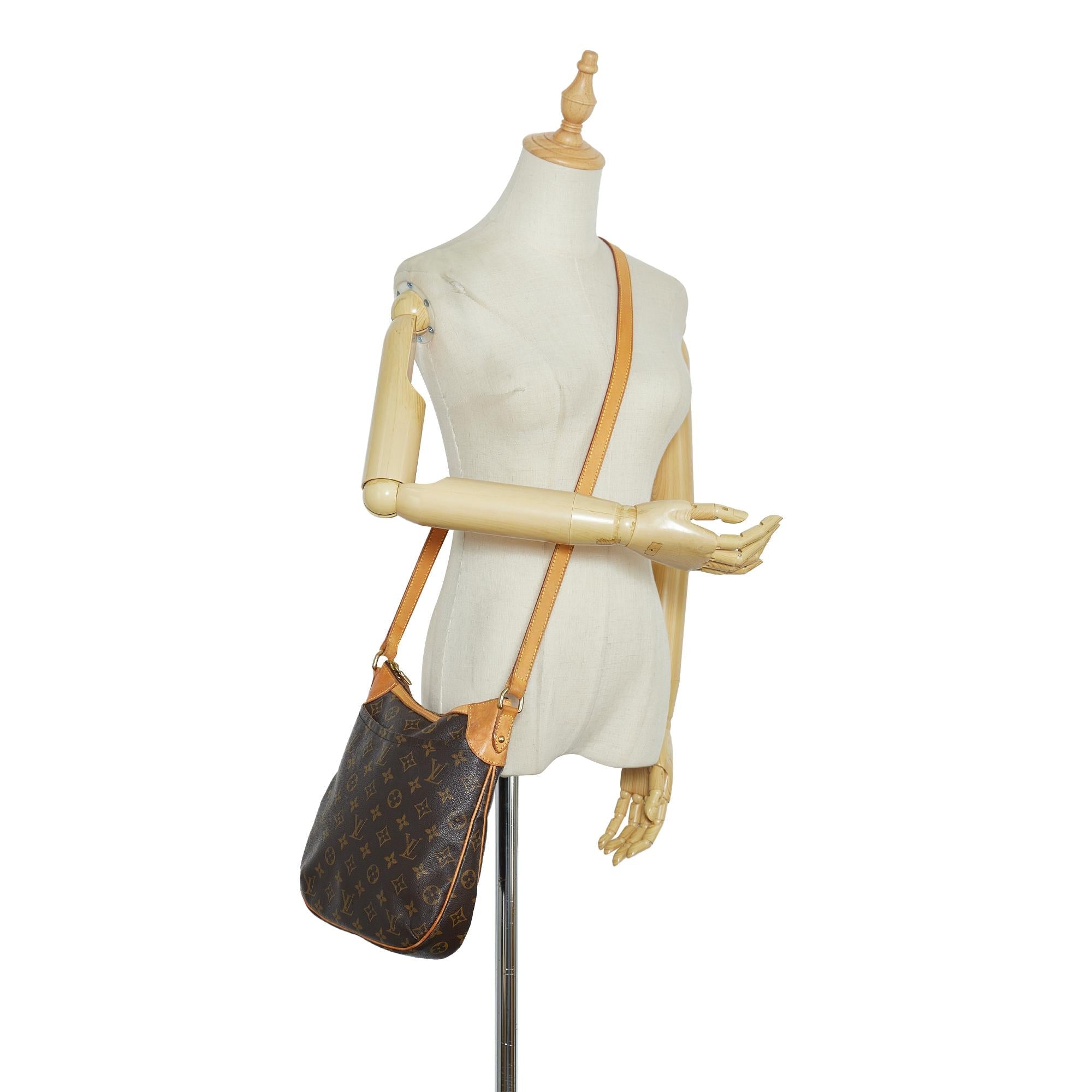 Louis Vuitton Monogram Odeon PM (SHG-EaB1sJ)