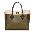 Louis Vuitton Monogram On My Side (SHG-TRT71o)