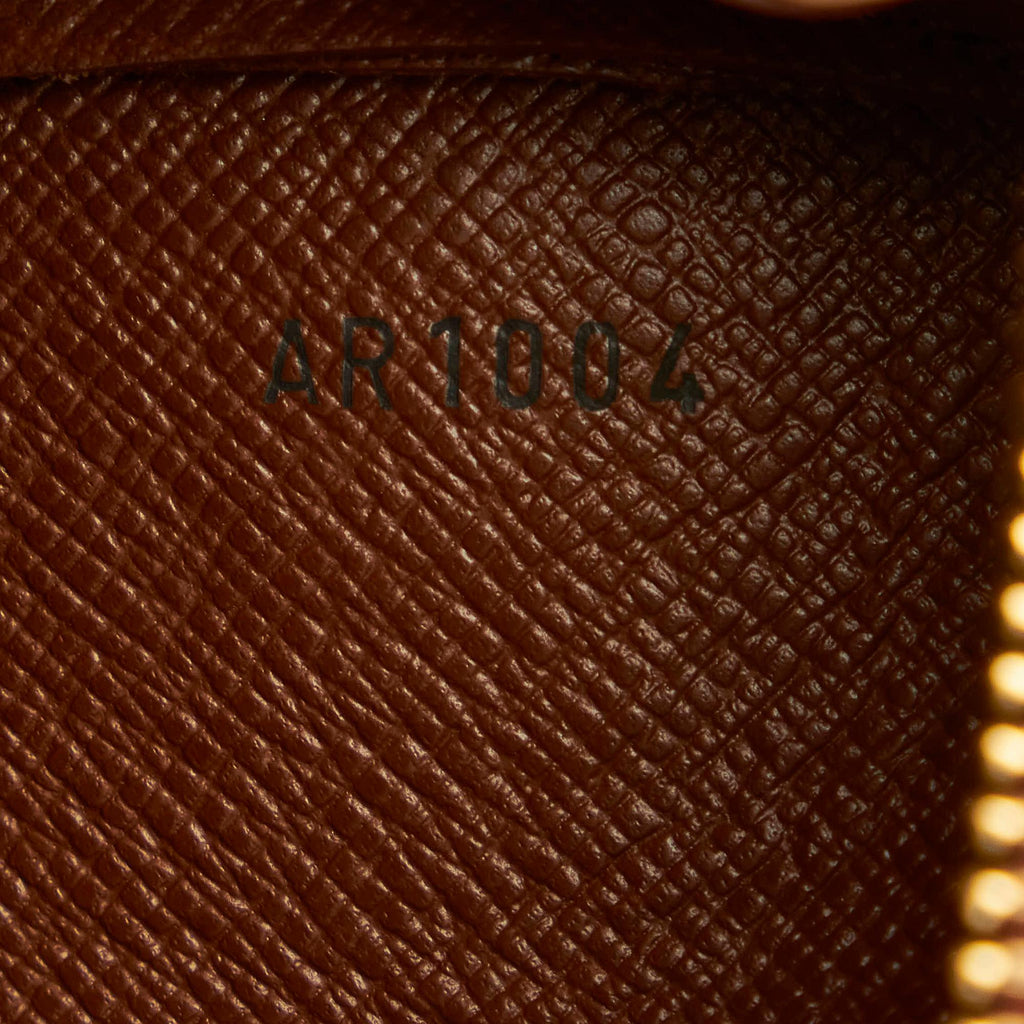 Louis Vuitton Monogram Orsay (SHG-32932)