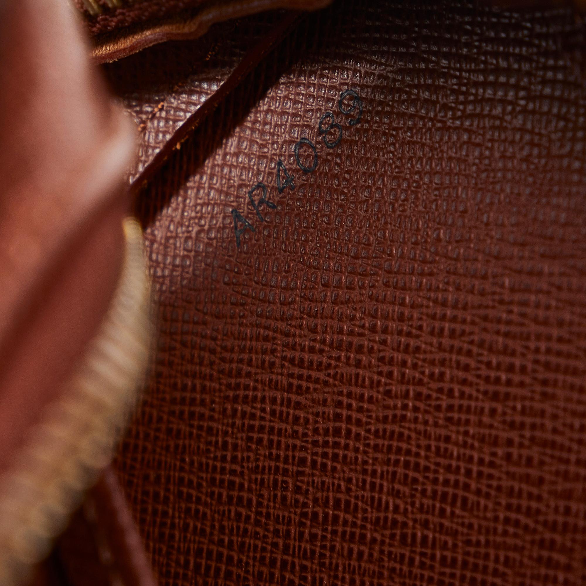 Louis Vuitton Monogram Orsay (SHG-pGSMox)