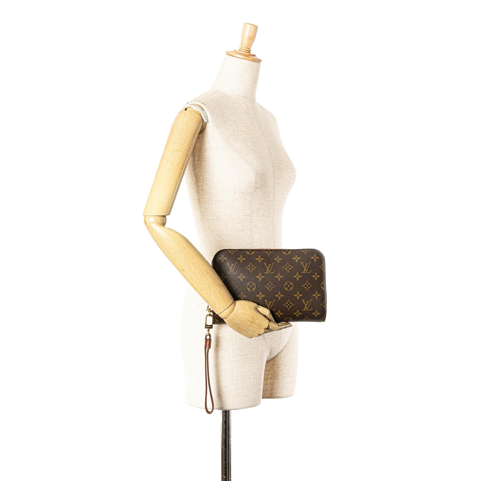 Louis Vuitton Monogram Orsay (SHG-u2MHkh)
