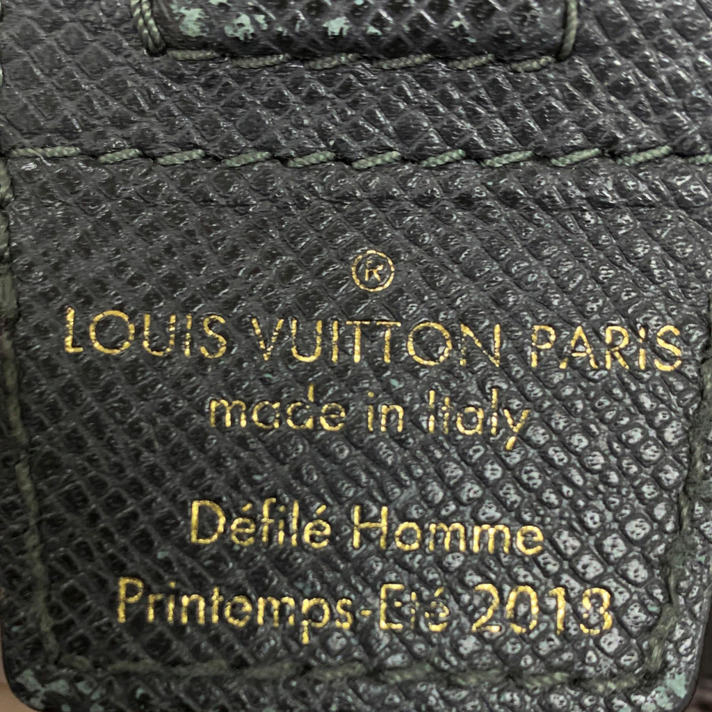 Louis Vuitton Monogram Pacific Outdoor Pouch (SHG-xVf7t5)