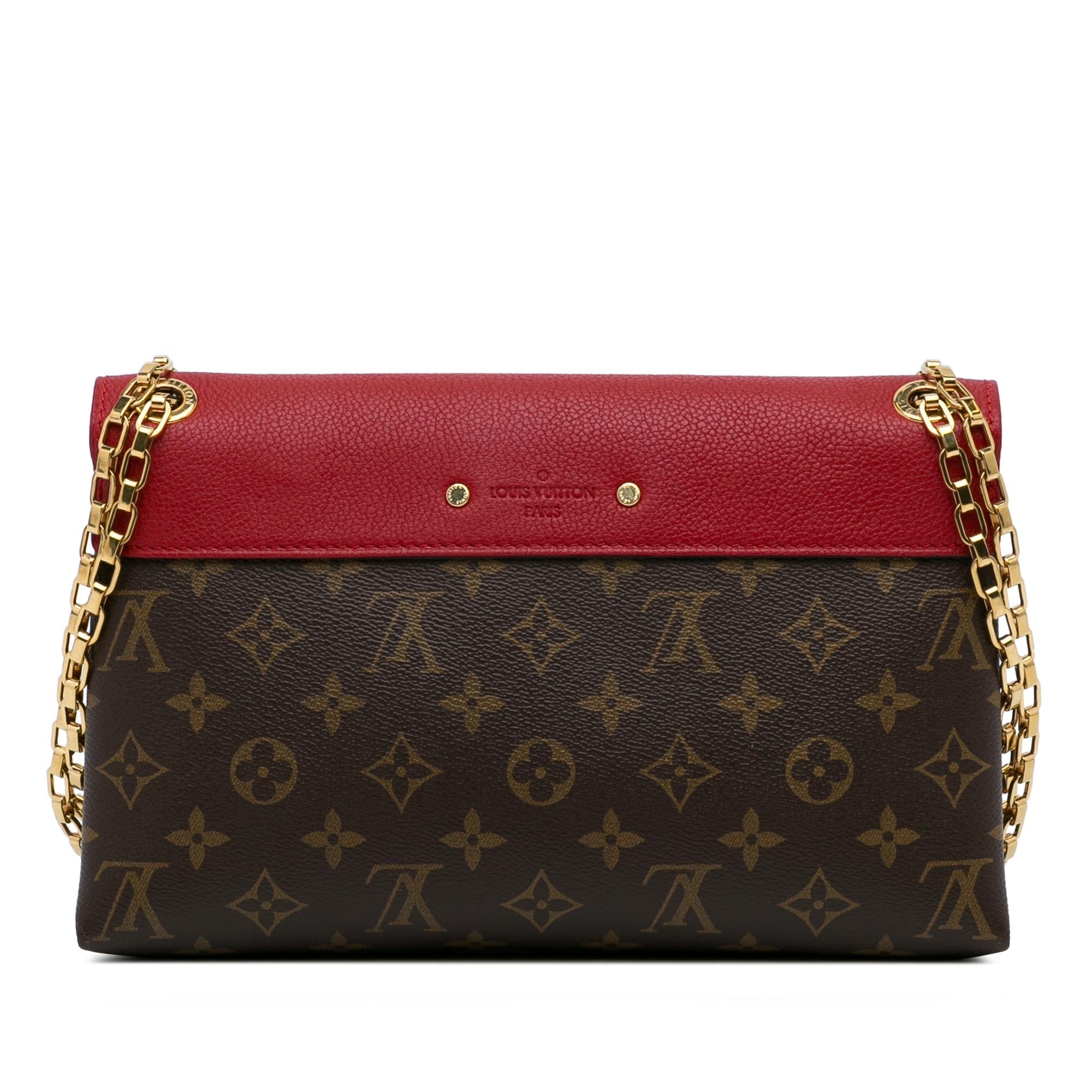 Louis Vuitton Monogram Pallas Chain (SHG-Hv7Fbu)