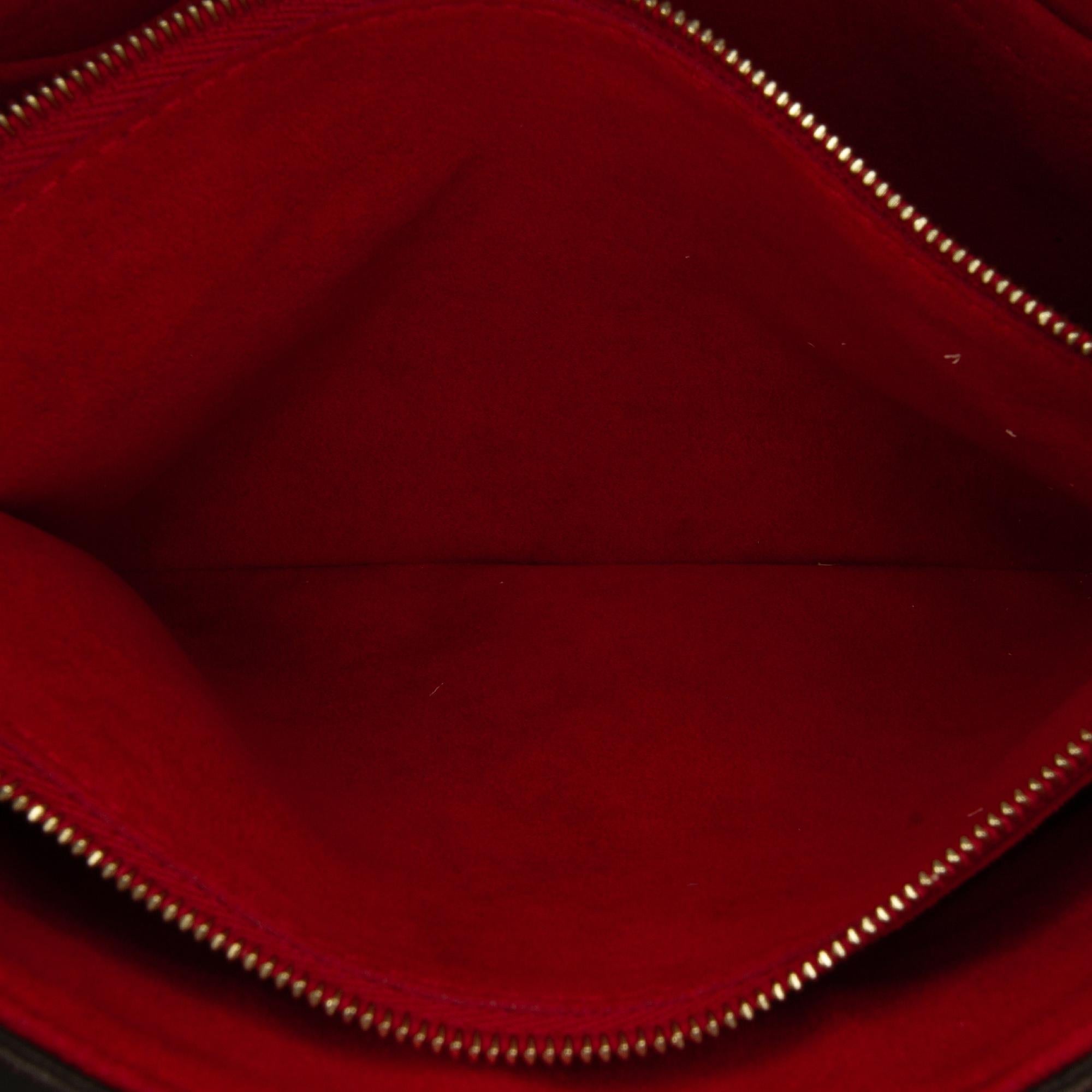 Louis Vuitton Monogram Pallas Chain (SHG-Hv7Fbu)
