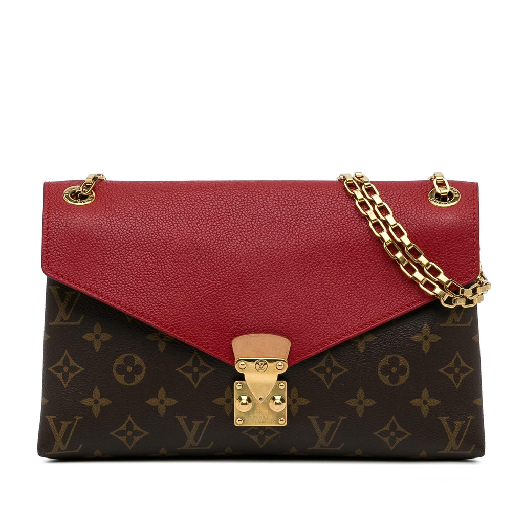 Louis Vuitton Monogram Pallas Chain (SHG-Hv7Fbu)