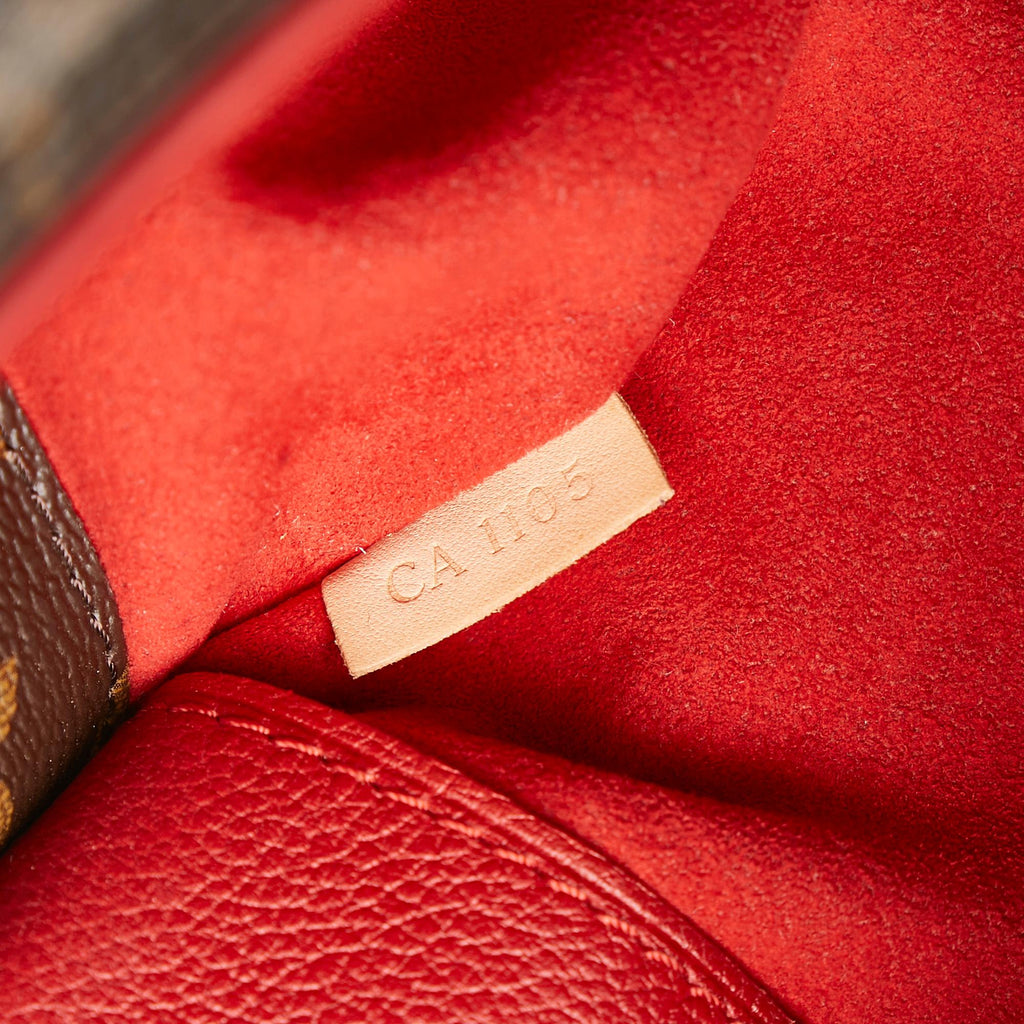 Louis Vuitton Monogram Pallas MM Satchel (SHG-34288)