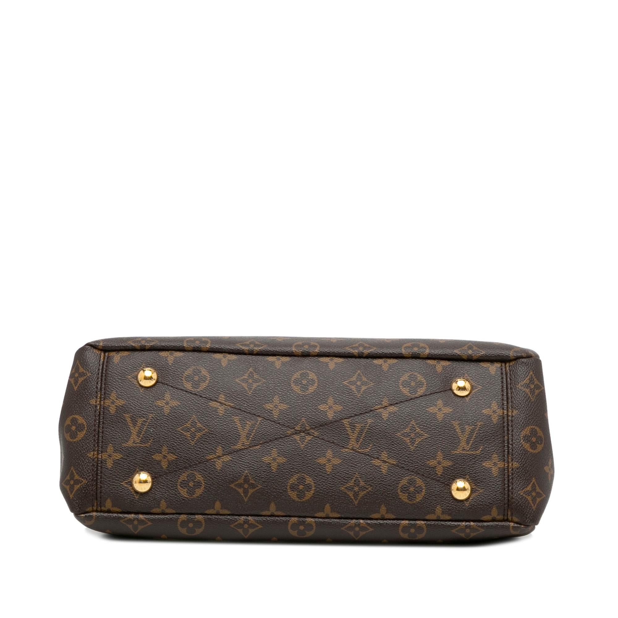 Louis Vuitton Monogram Pallas MM (SHG-WGCWFH)