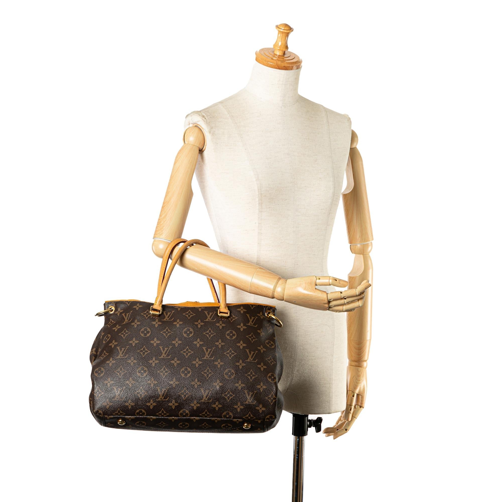 Louis Vuitton Monogram Pallas MM (SHG-PQxes7)