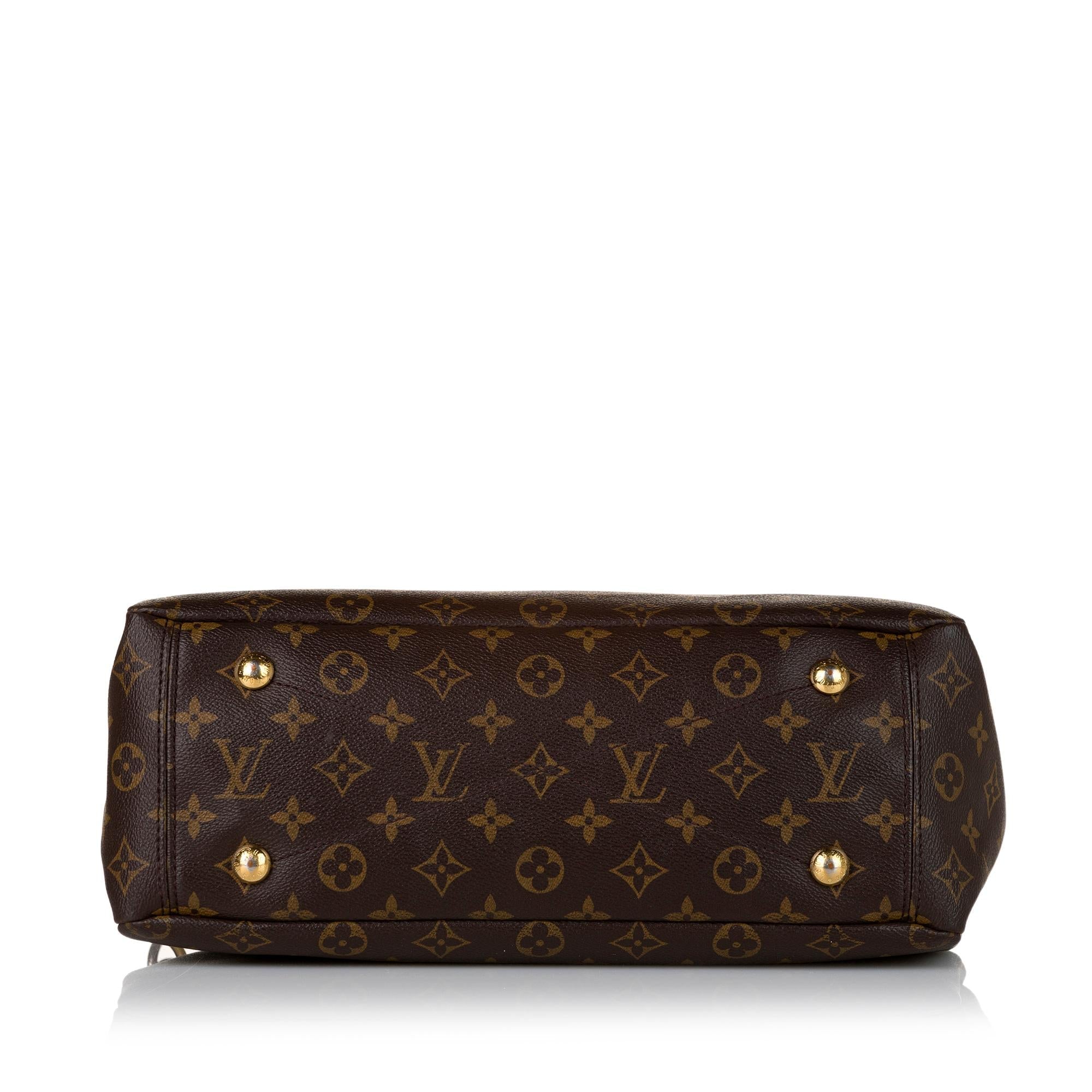Louis Vuitton Monogram Pallas (SHG-36910)