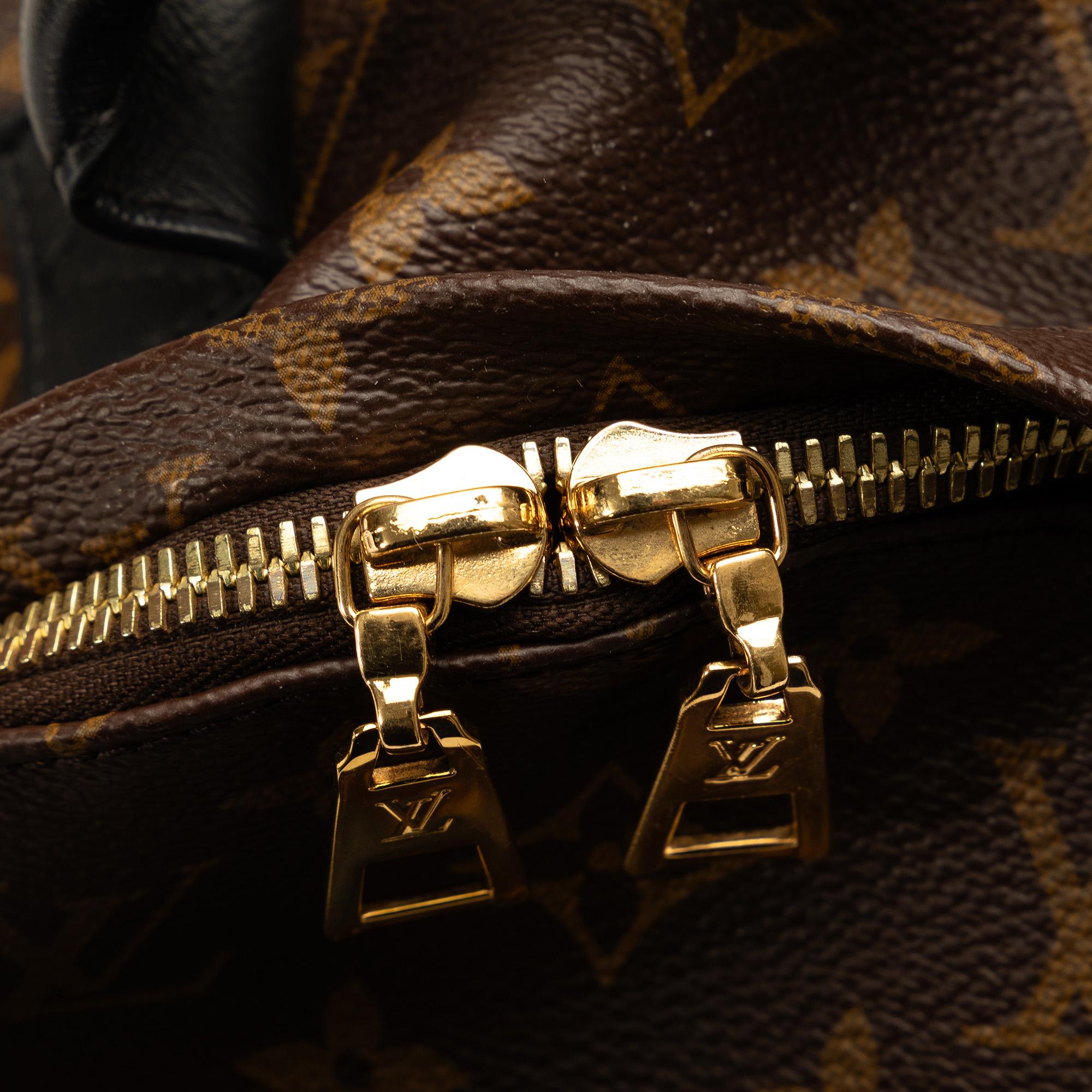 Louis Vuitton Monogram Palm Springs PM (SHG-vBRkVx)