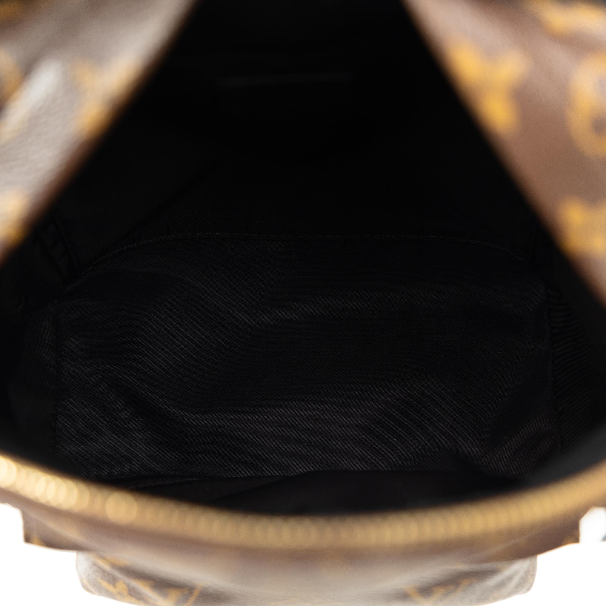 Louis Vuitton Monogram Palm Springs PM (SHG-Ogwvrd)