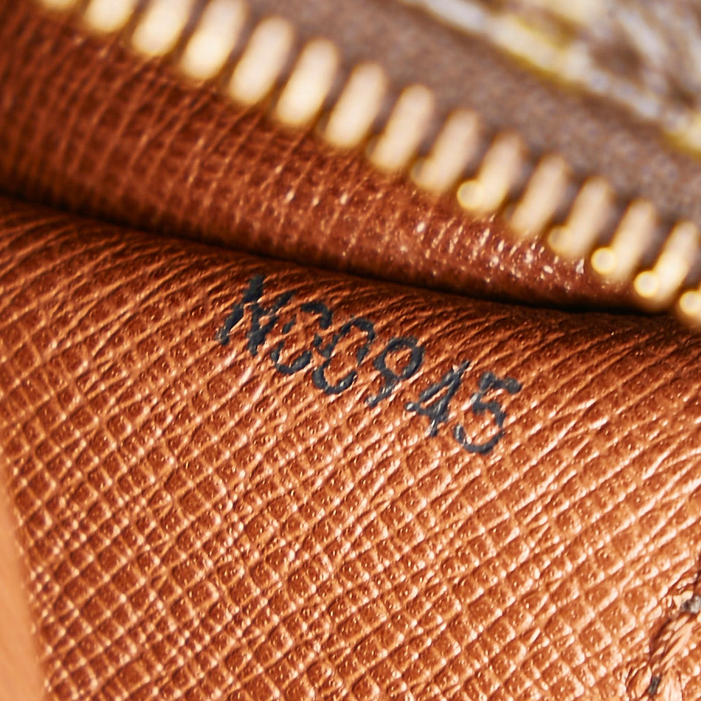 Louis Vuitton Monogram Papillon 26 (SHG-37535)