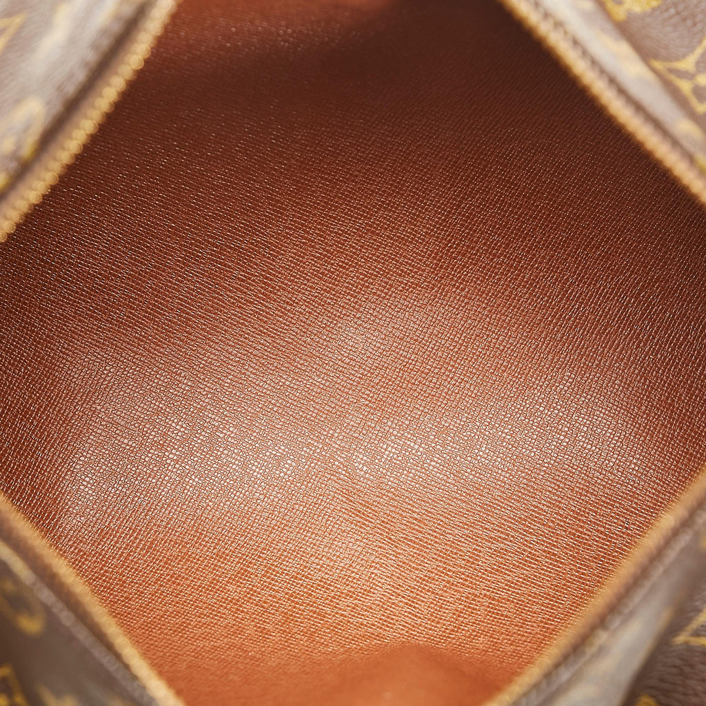 Louis Vuitton Monogram Papillon 26 (SHG-37535)