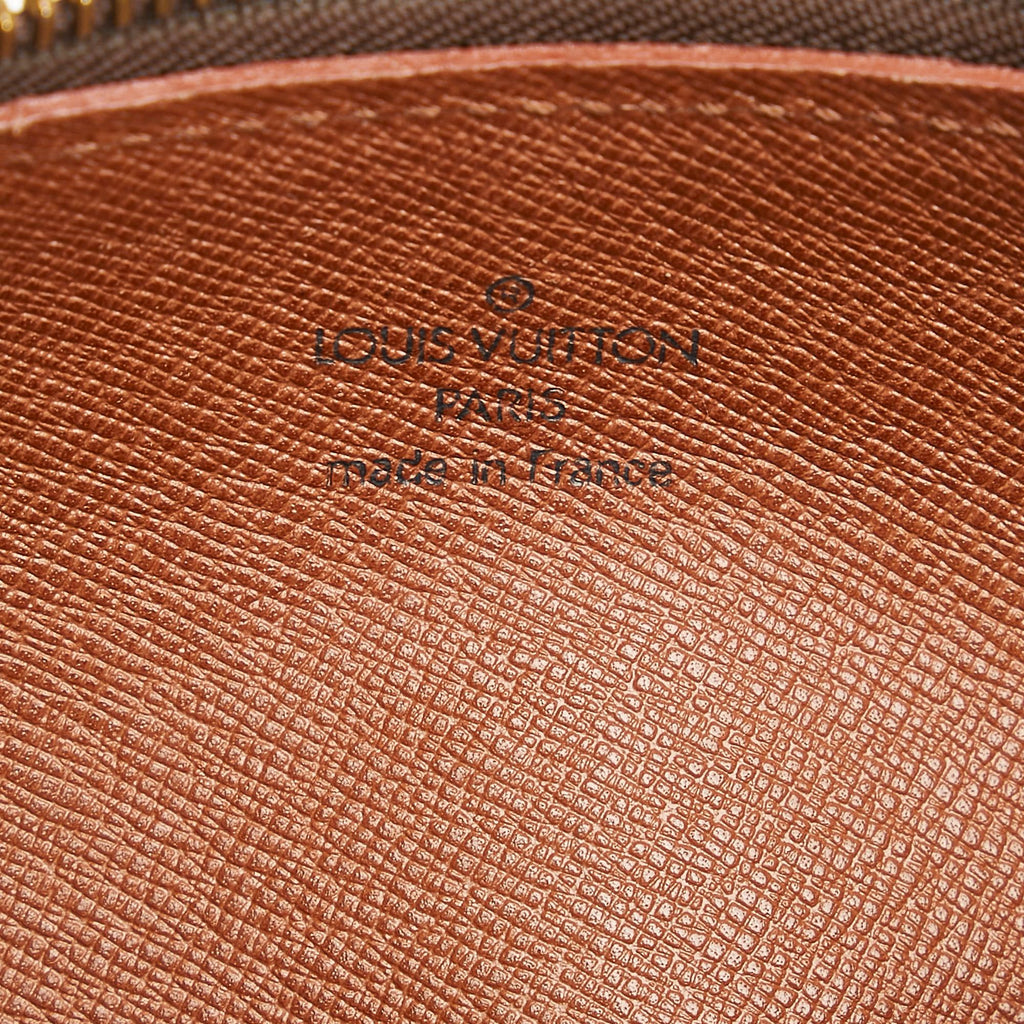 Louis Vuitton Monogram Papillon 26 (SHG-37535)