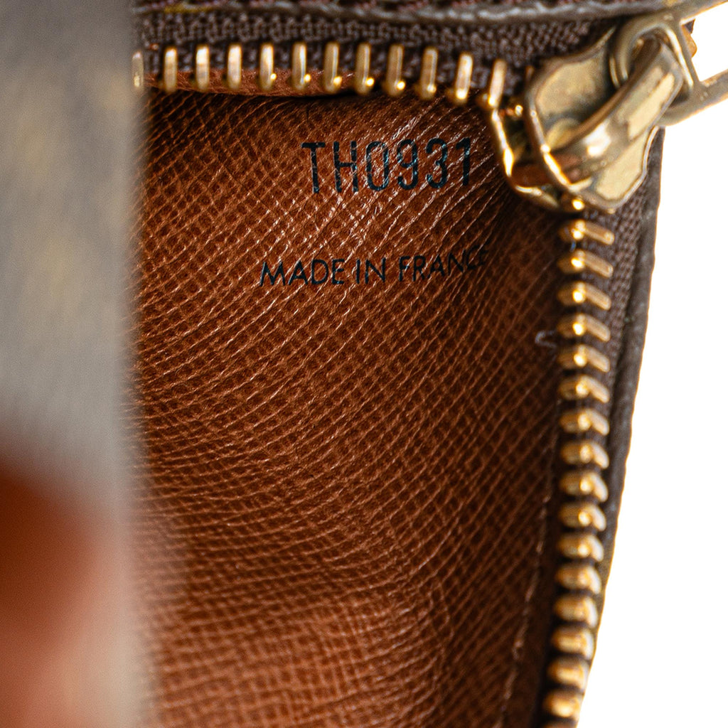 Louis Vuitton Monogram Papillon 26 (SHG-og2zXX)