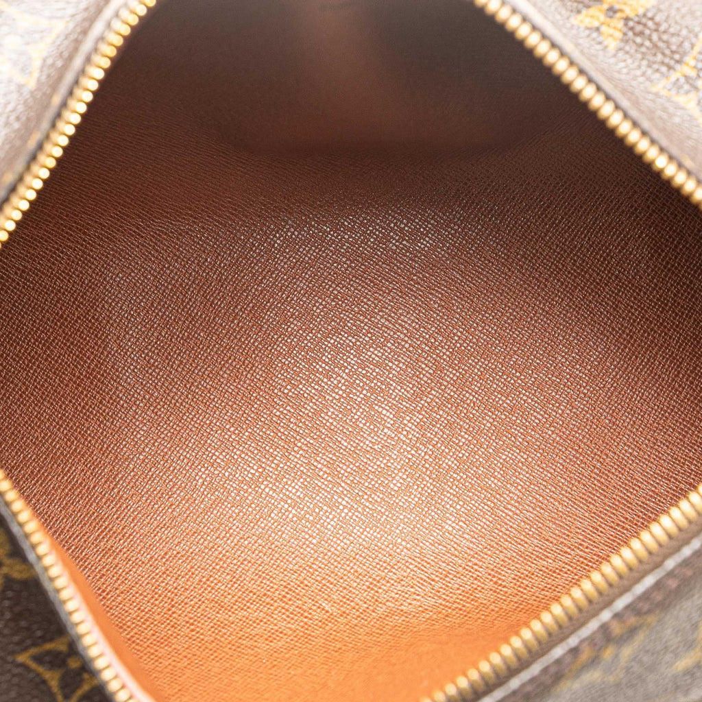Louis Vuitton Monogram Papillon 26 (SHG-zbXIVf)