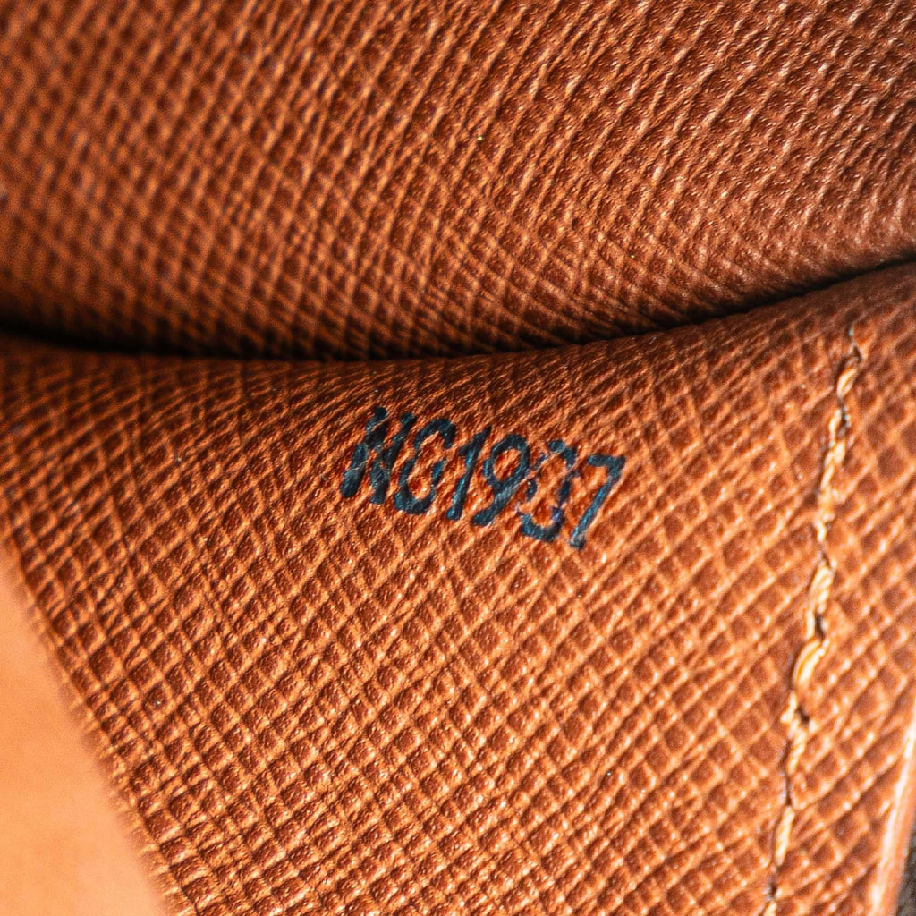 Louis Vuitton Monogram Papillon 26 (SHG-zbXIVf)