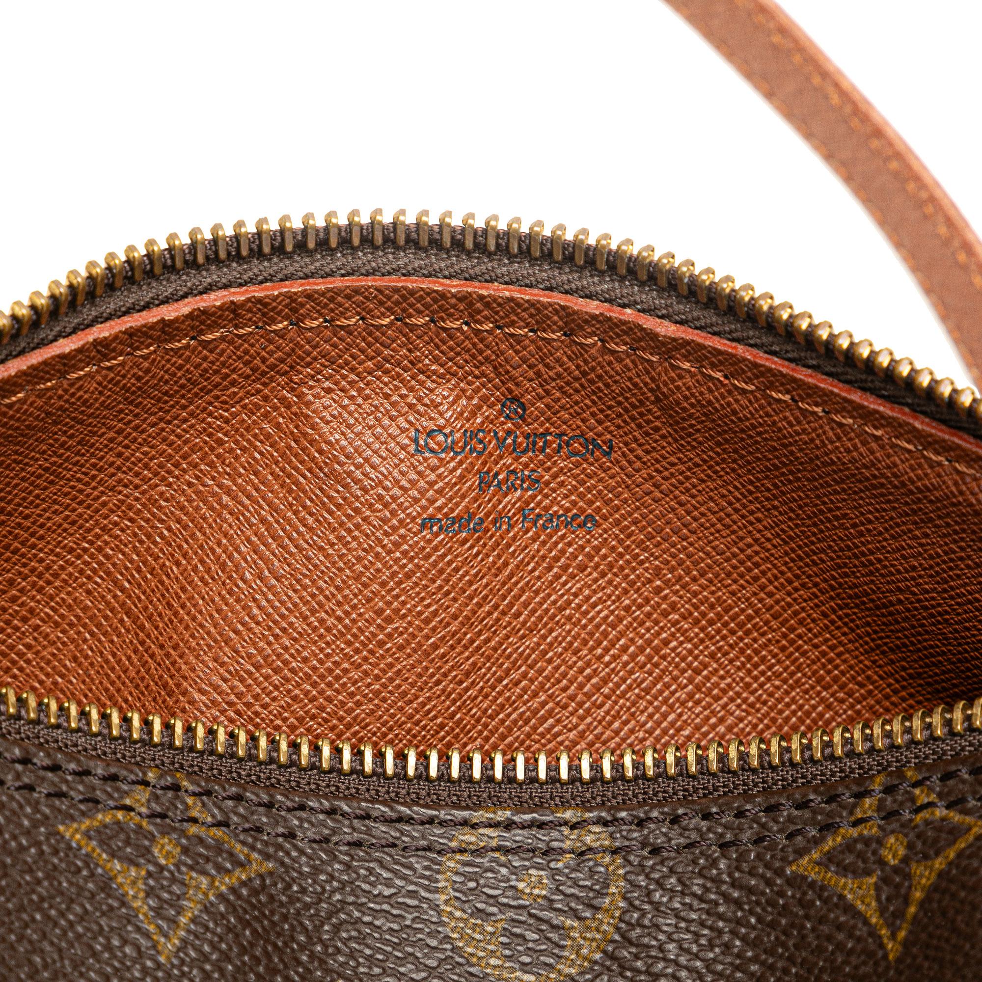Louis Vuitton Monogram Papillon 26 (SHG-v5ZsXB)