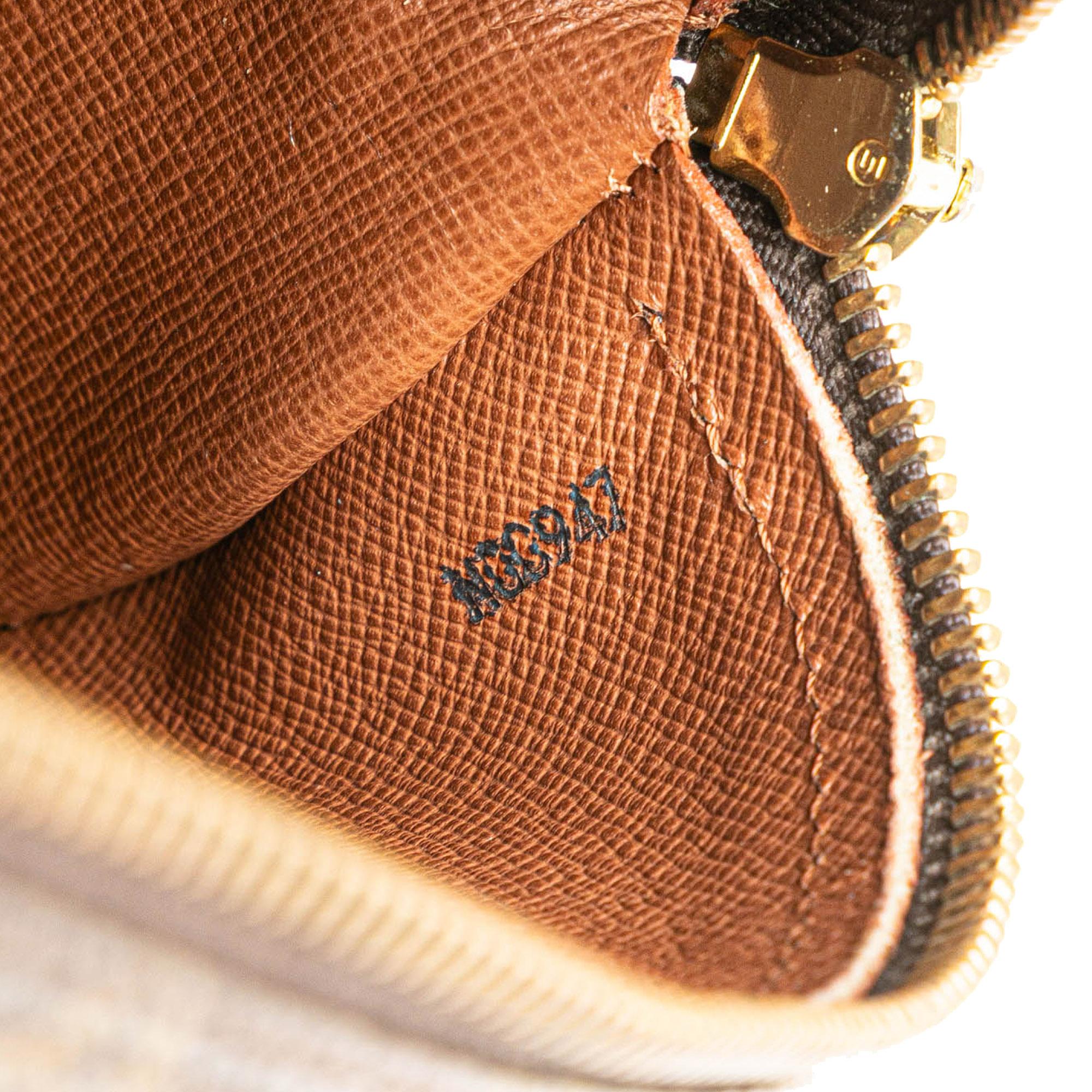 Louis Vuitton Monogram Papillon 26