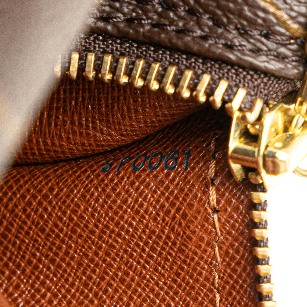 Louis Vuitton Monogram Papillon 26