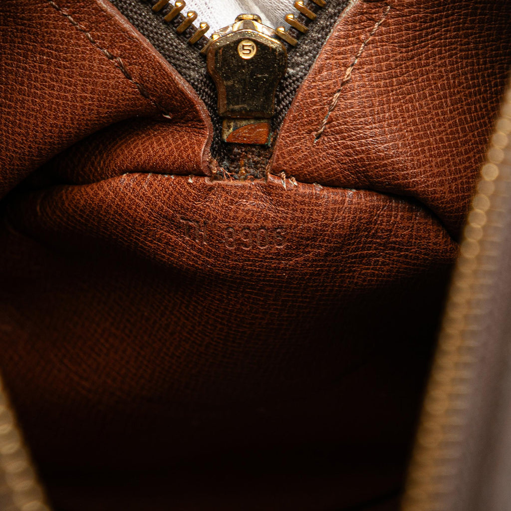Louis Vuitton Monogram Papillon 26